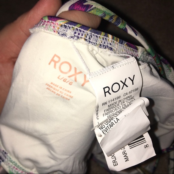 Roxy Swimsuit - Picture 4 of 8